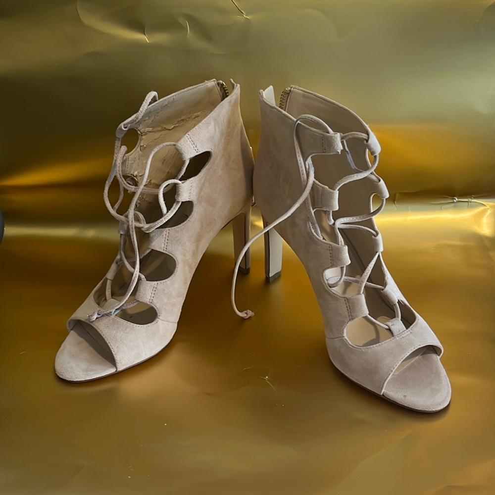Women’s Shoes